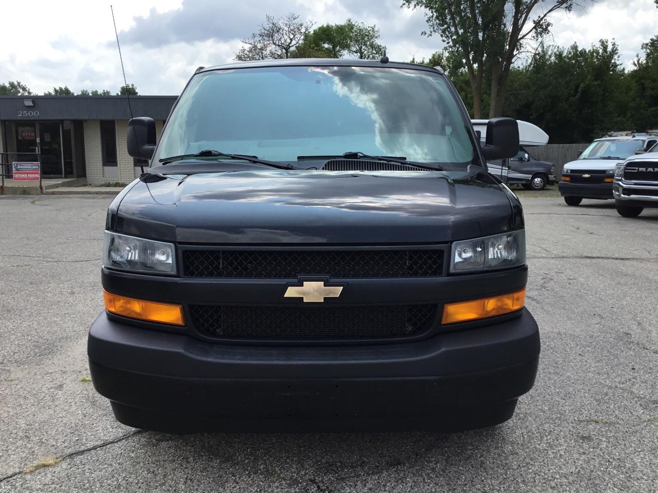 Chevrolet Express Cargo Van RWD 2500 135" 2021