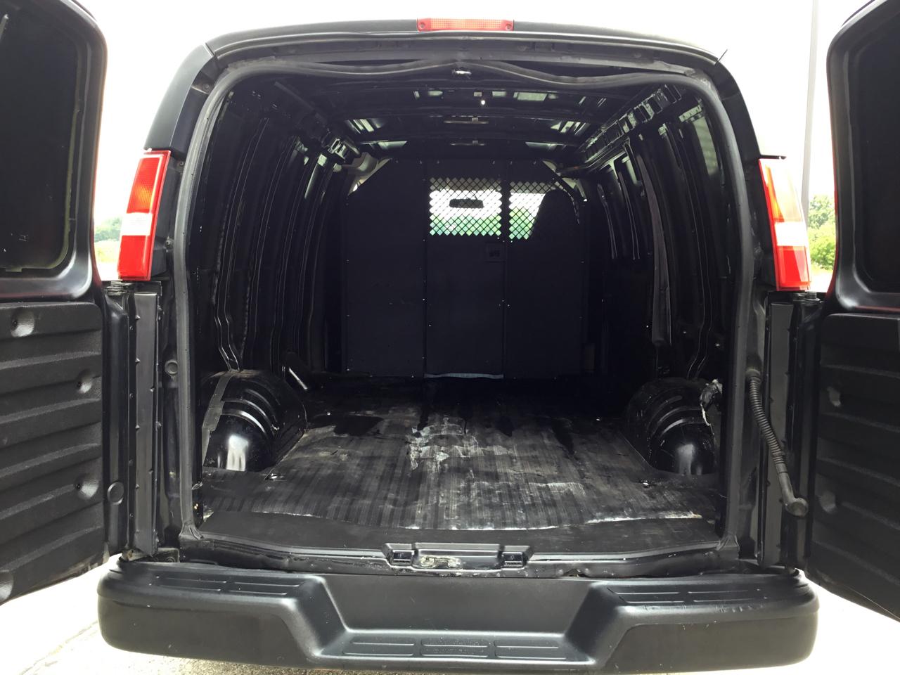 Chevrolet Express Cargo Van RWD 2500 135" 2021