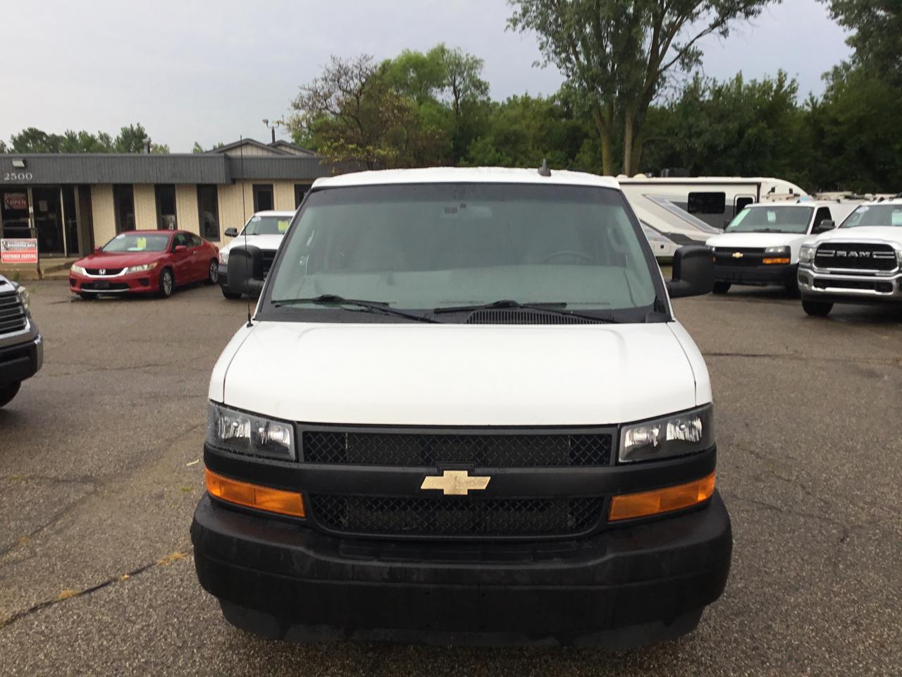 Chevrolet Express Cargo Van RWD 2500 135" 2019