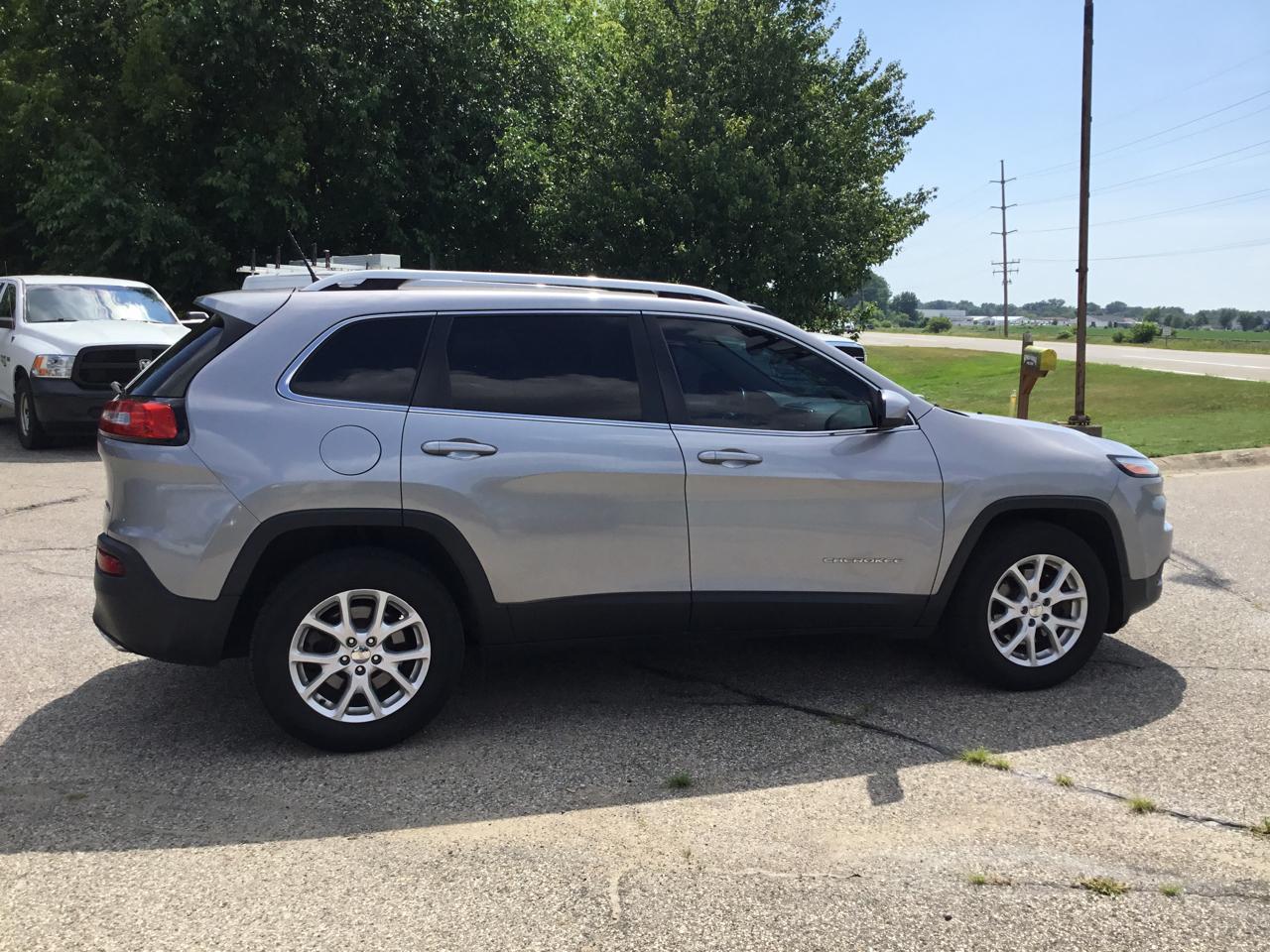 Jeep Cherokee Latitude 4x4 2017