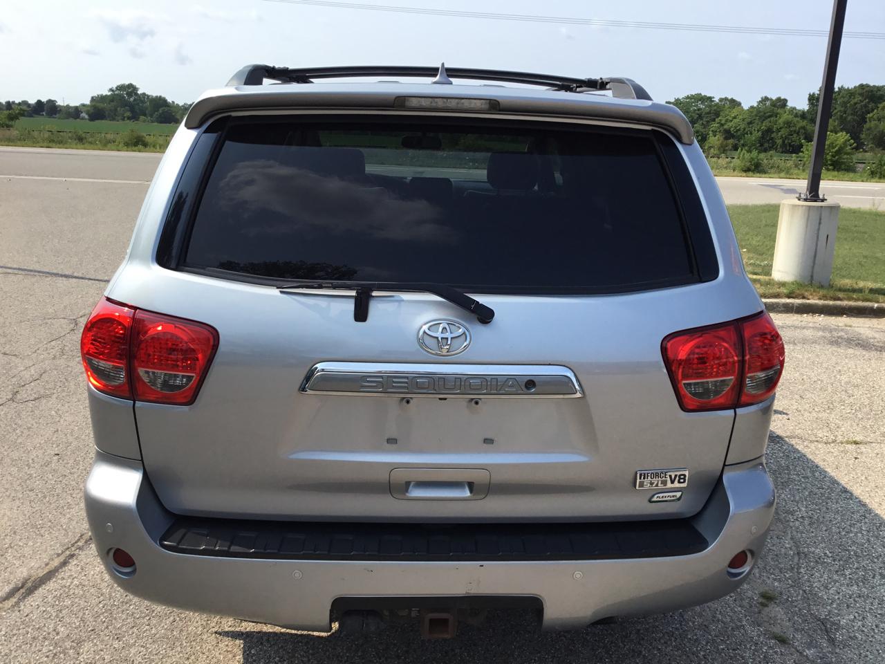 Toyota Sequoia 4WD 5.7L FFV Limited (Natl) 2016