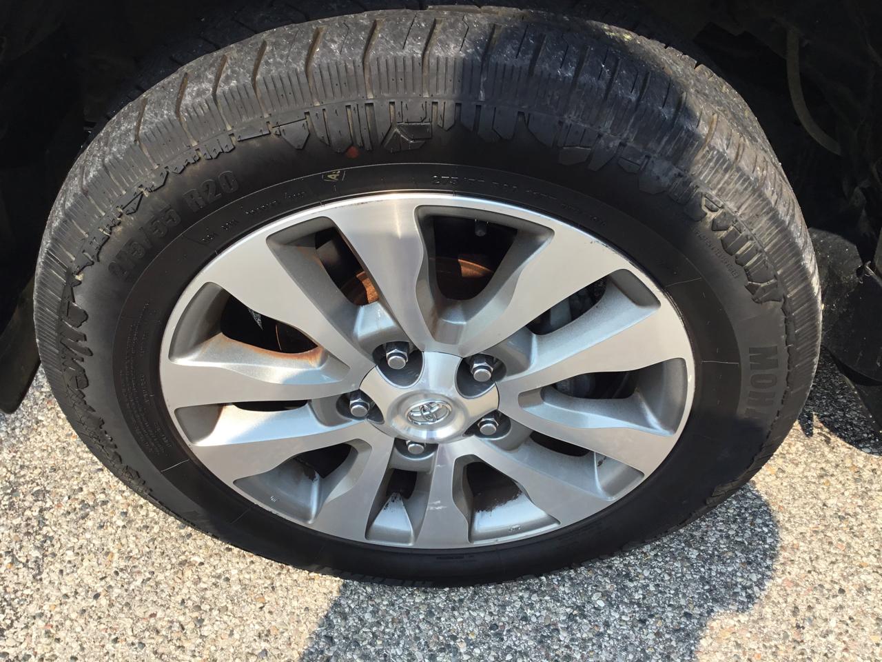Toyota Sequoia 4WD 5.7L FFV Limited (Natl) 2016