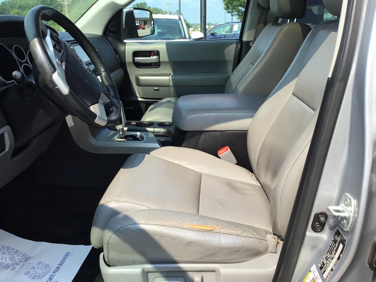 Toyota Sequoia 4WD 5.7L FFV Limited (Natl) 2016