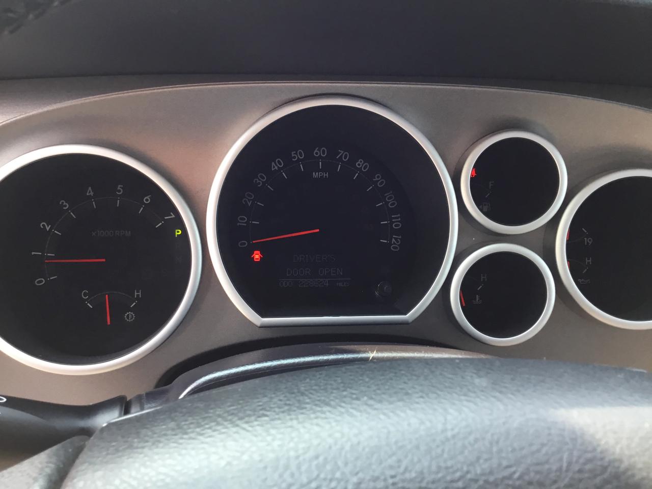 Toyota Sequoia 4WD 5.7L FFV Limited (Natl) 2016