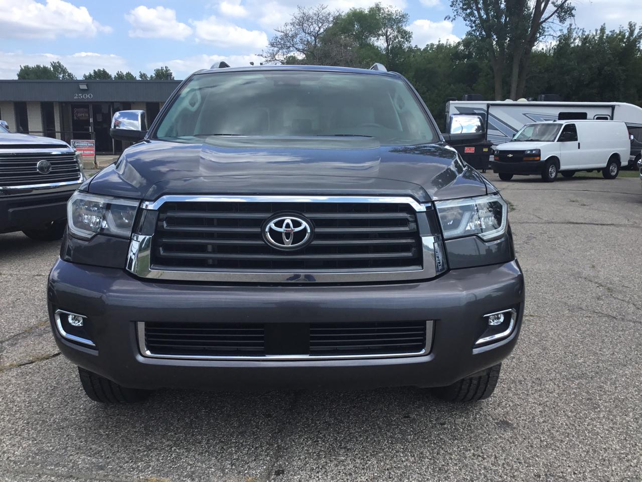 Toyota Sequoia Limited 4WD (Natl) 2021
