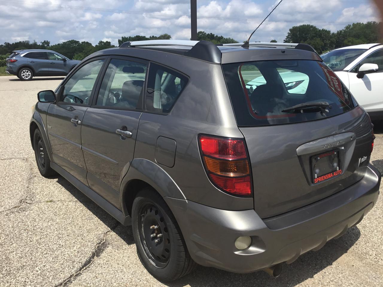 Pontiac Vibe 4dr HB FWD 2006