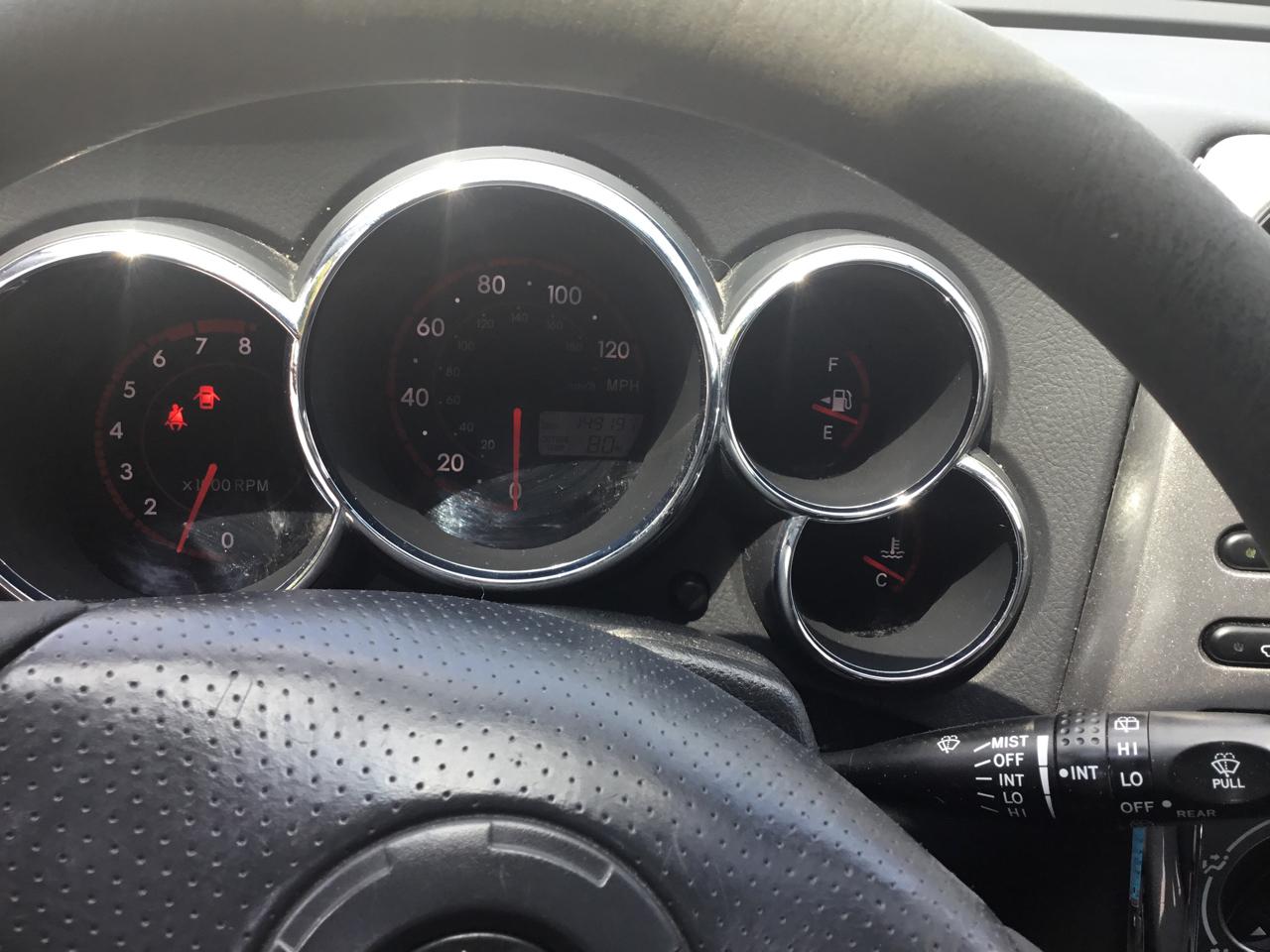 Pontiac Vibe 4dr HB FWD 2006