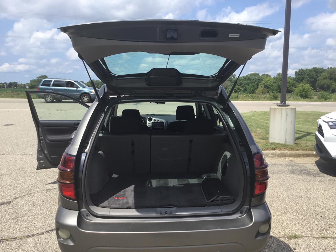 Pontiac Vibe 4dr HB FWD 2006