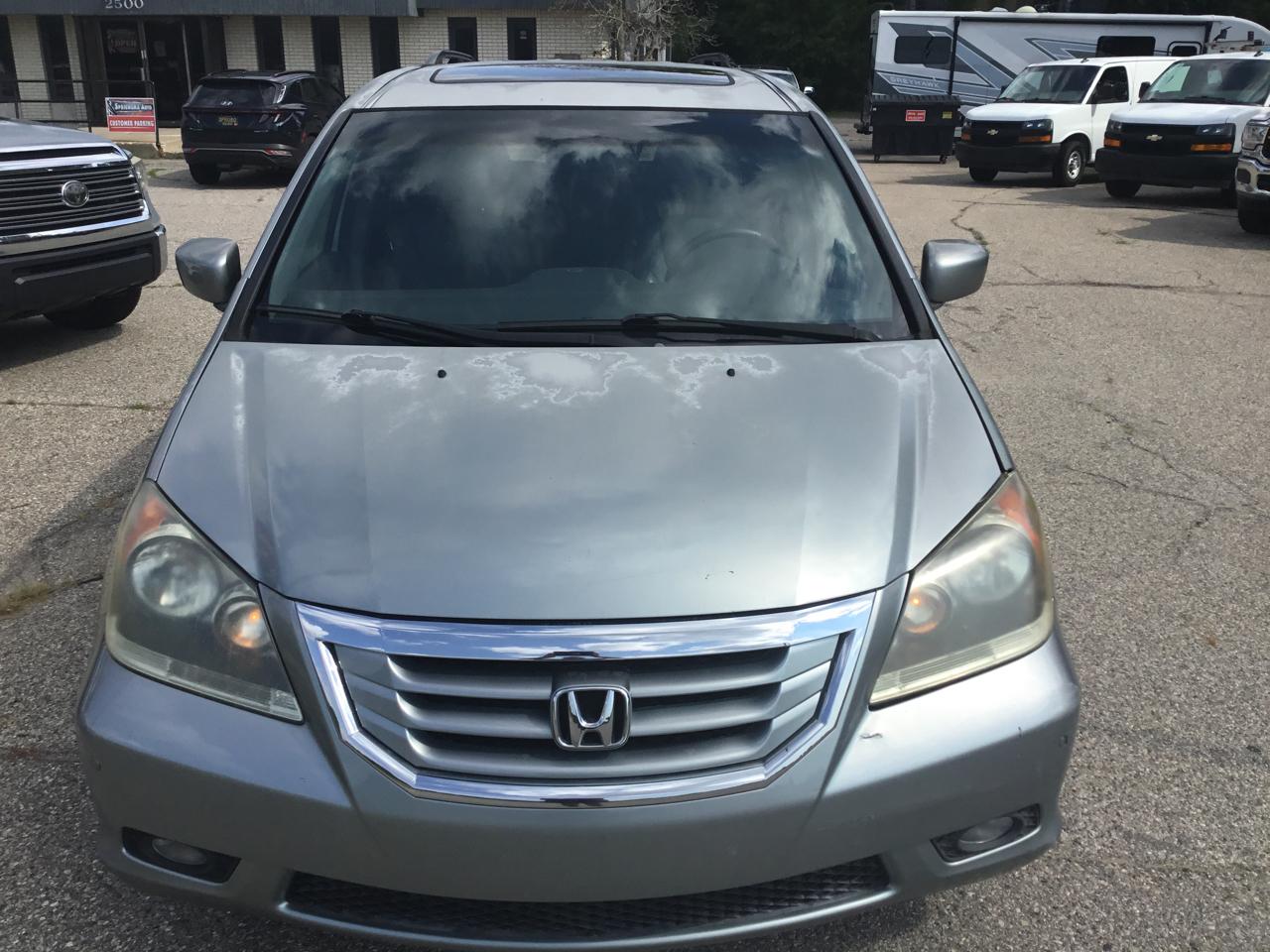 Honda Odyssey 5dr Touring w/RES & Navi 2010