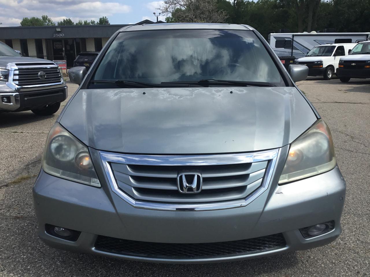 Honda Odyssey 5dr Touring w/RES & Navi 2010