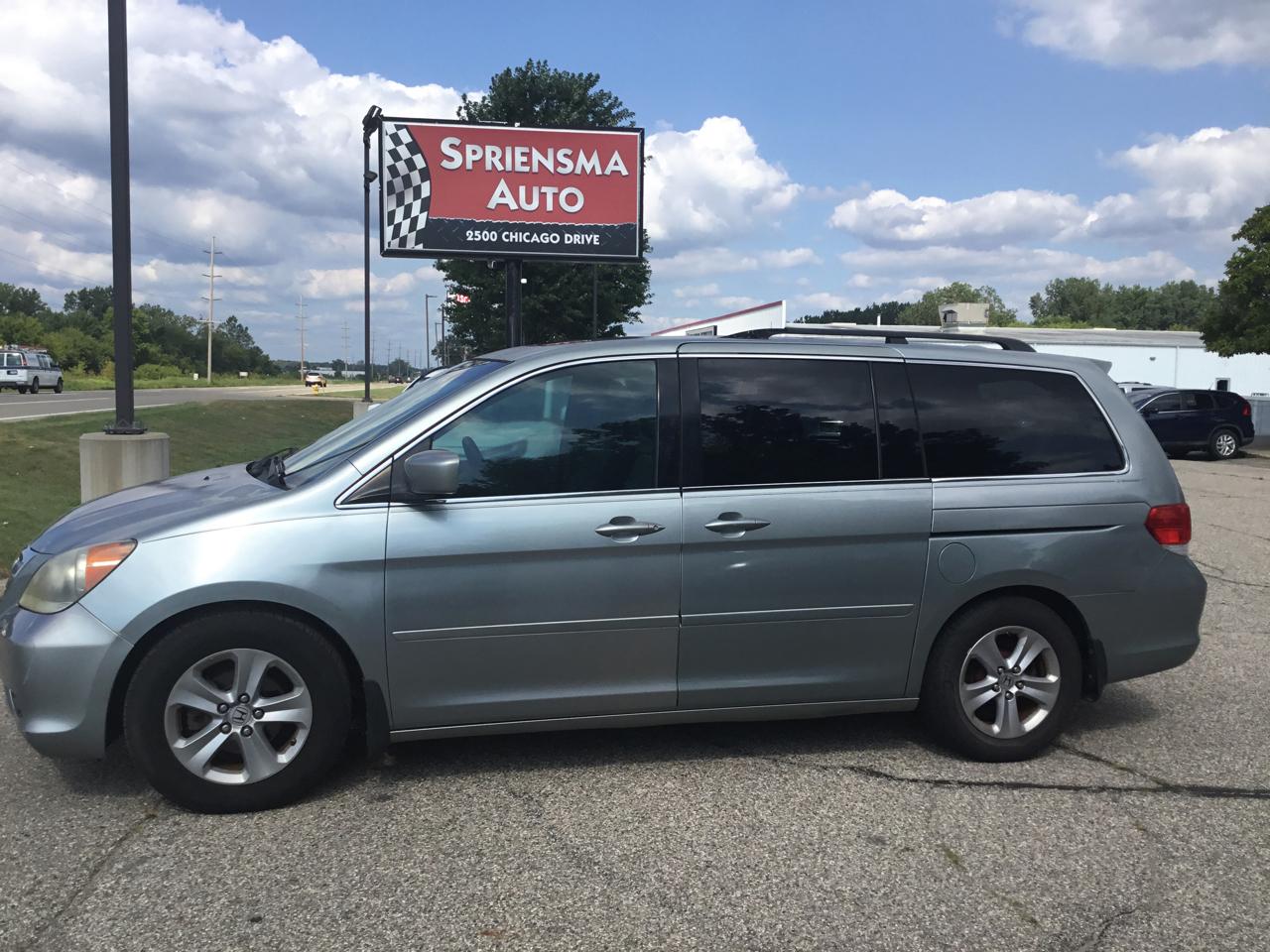 Honda Odyssey 5dr Touring w/RES & Navi 2010
