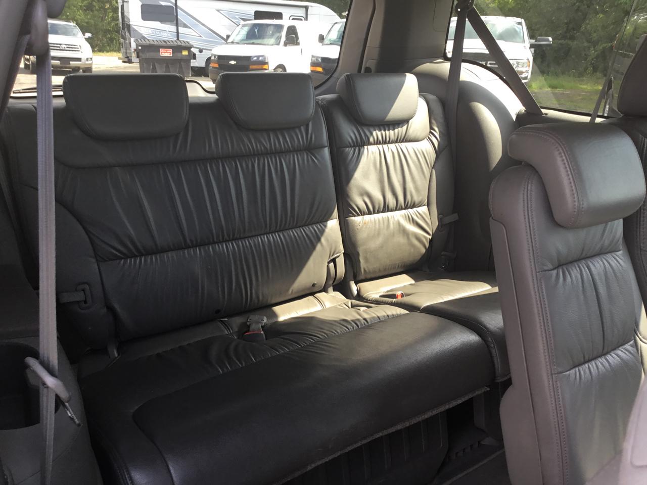 Honda Odyssey 5dr Touring w/RES & Navi 2010