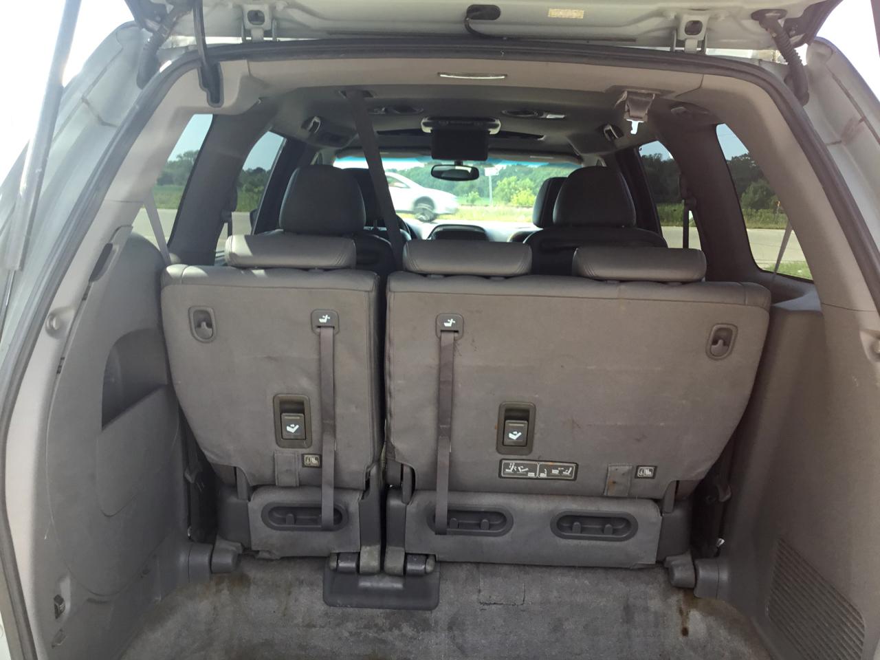 Honda Odyssey 5dr Touring w/RES & Navi 2010