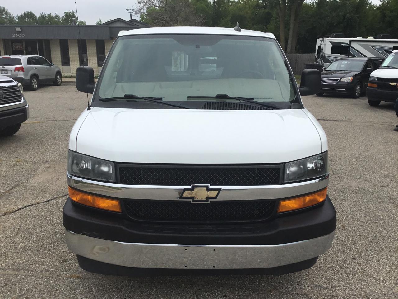 Chevrolet Express Cargo Van RWD 2500 155" 2019