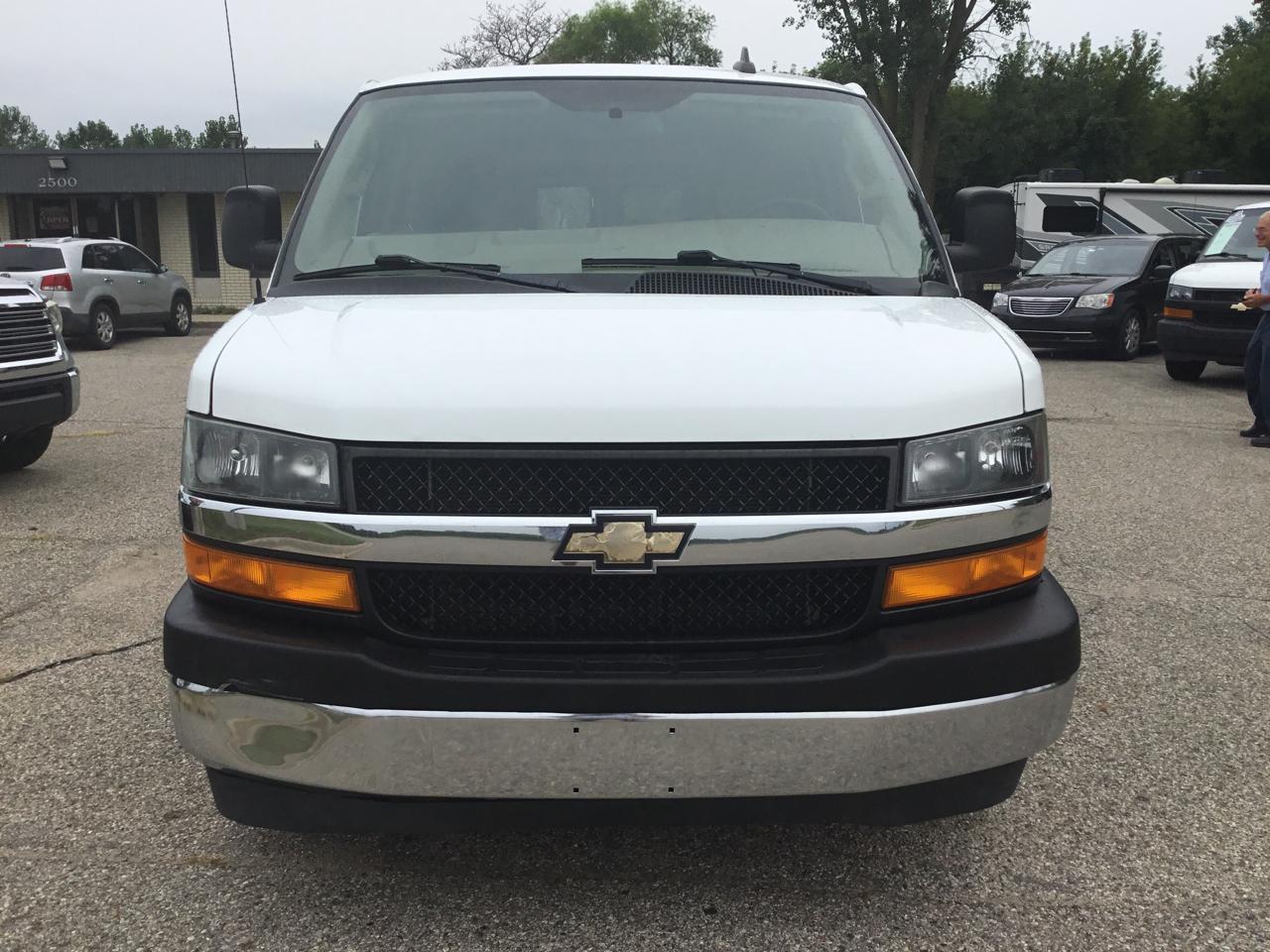 Chevrolet Express Cargo Van RWD 2500 155" 2019