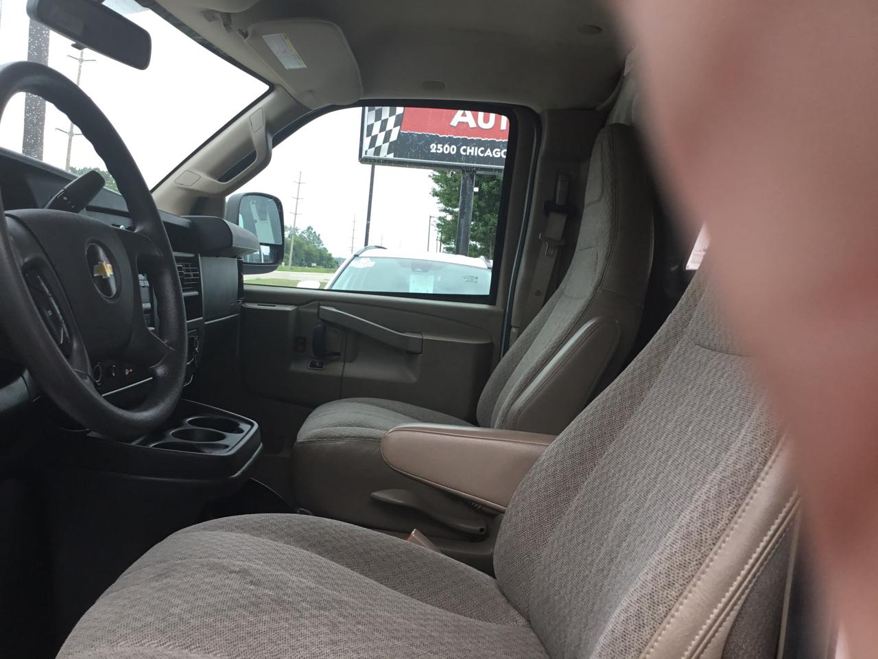 Chevrolet Express Cargo Van RWD 2500 155" 2019