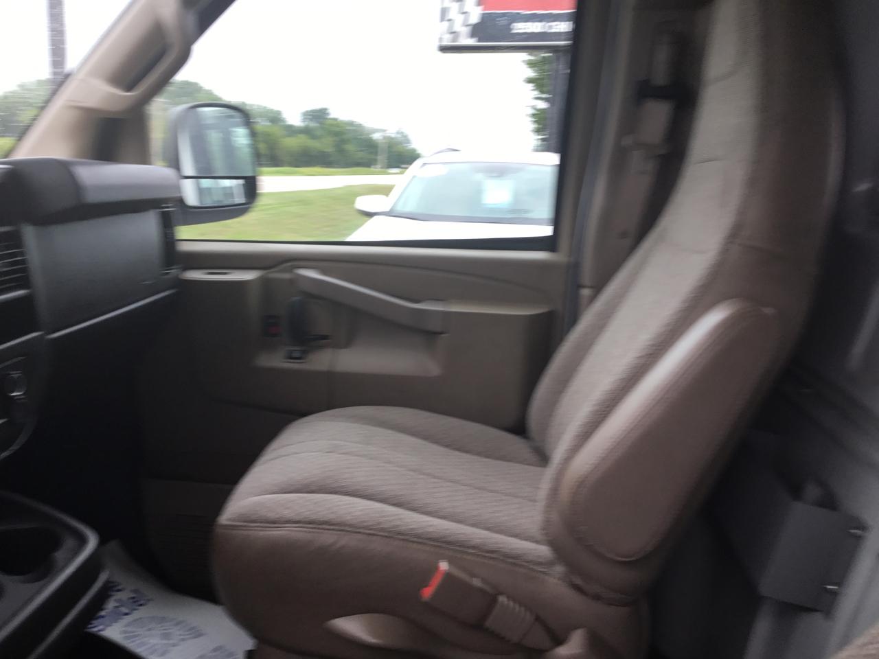 Chevrolet Express Cargo Van RWD 2500 155" 2019