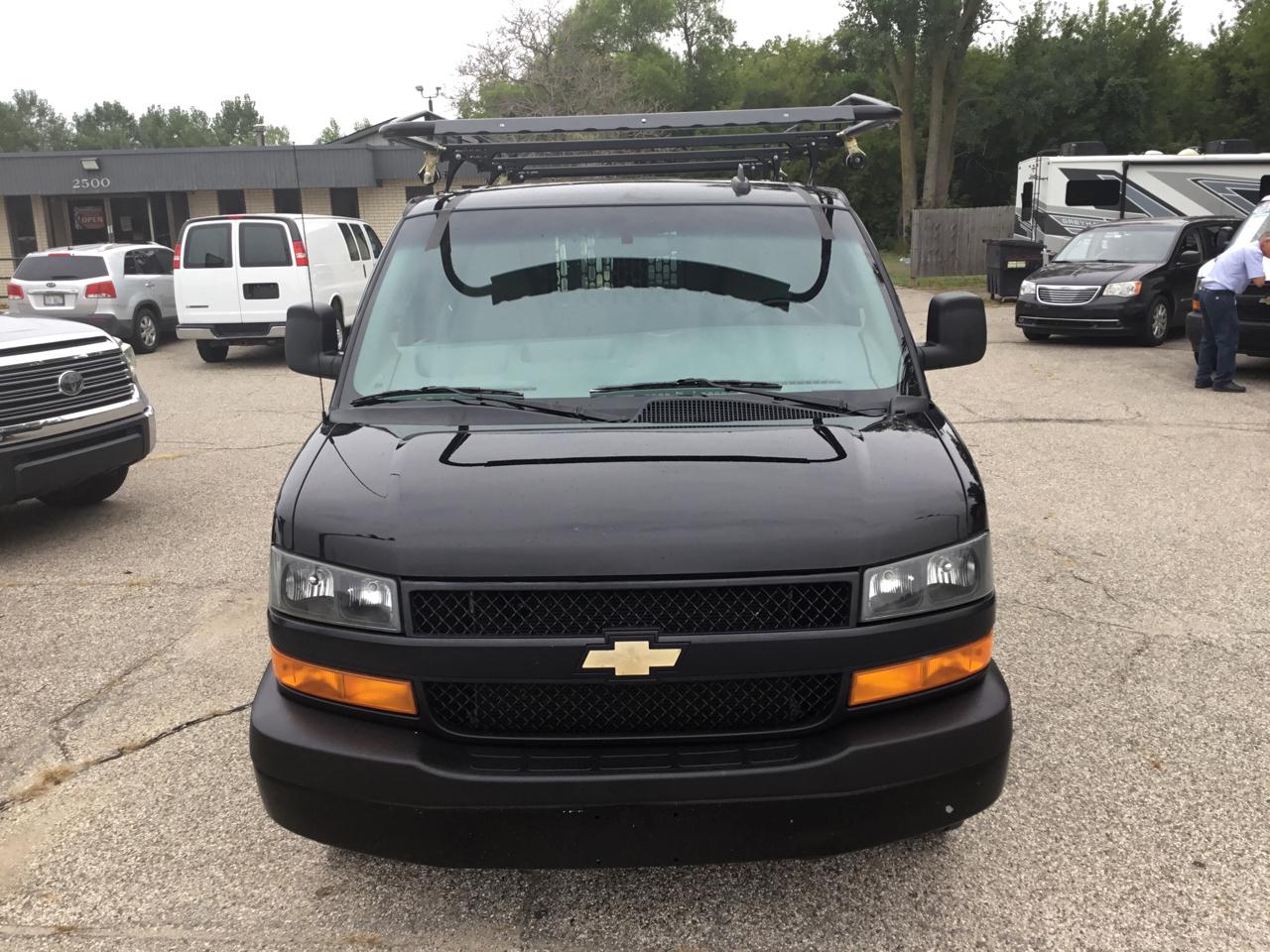 Chevrolet Express Cargo Van RWD 2500 135" 2023