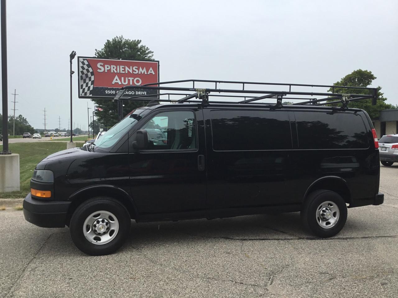 Chevrolet Express Cargo Van RWD 2500 135" 2023