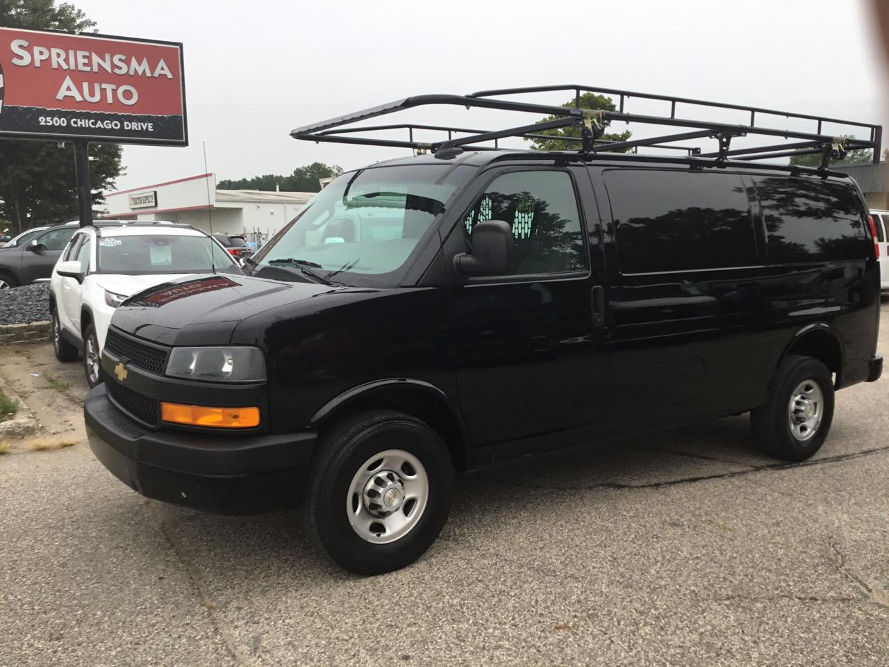 Chevrolet Express Cargo Van RWD 2500 135" 2023