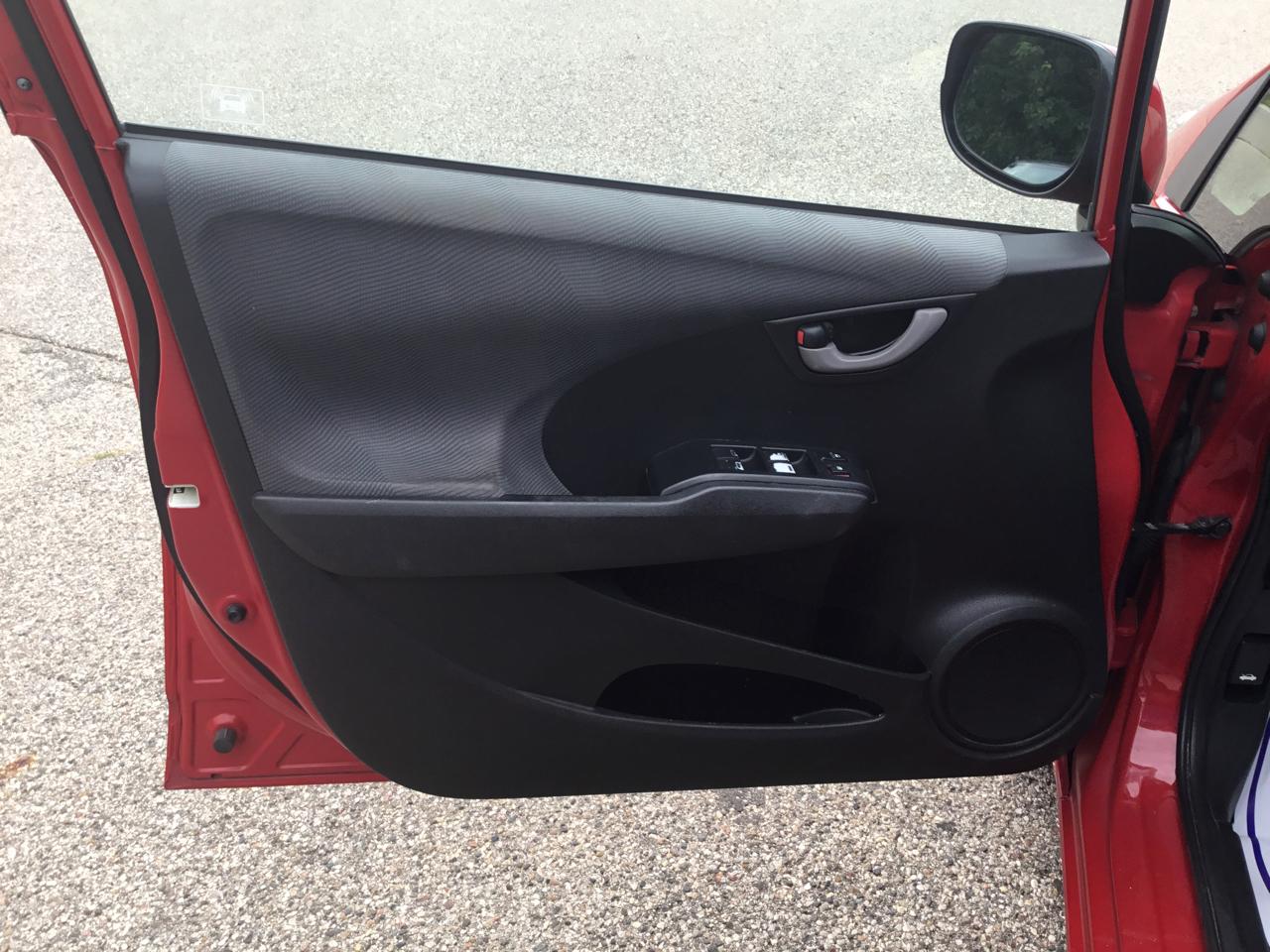 Honda Fit 5dr HB Auto 2012