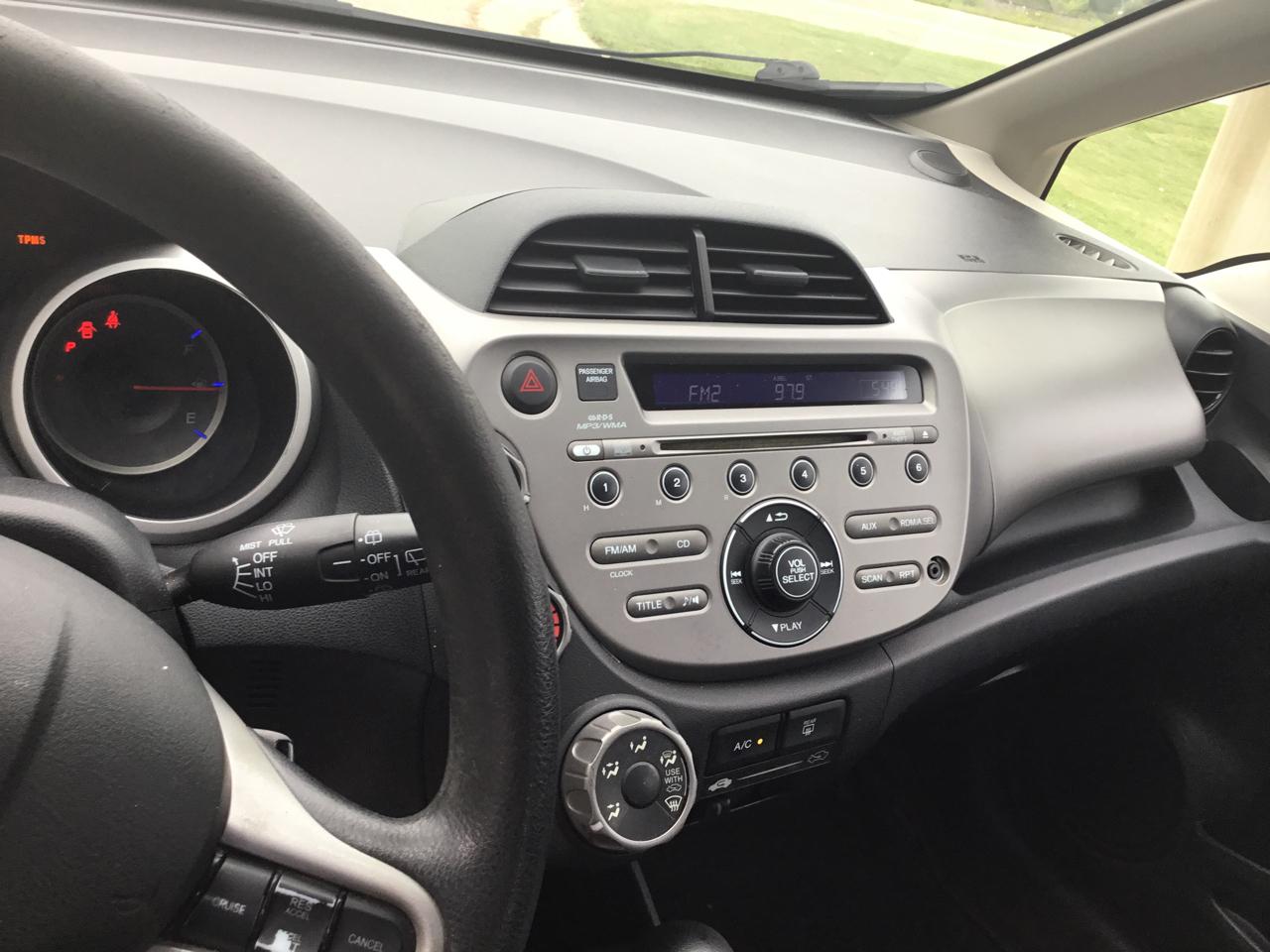 Honda Fit 5dr HB Auto 2012