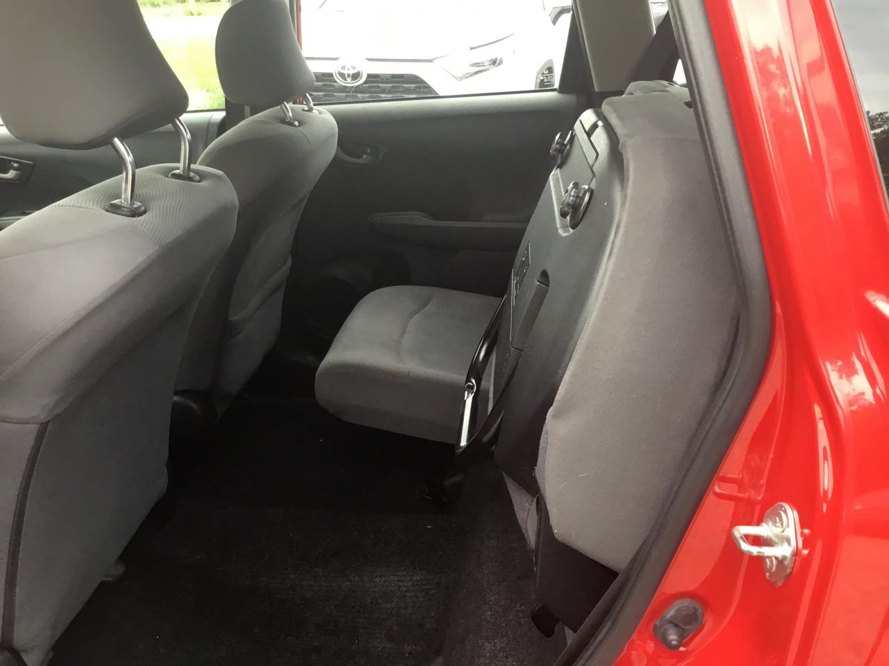 Honda Fit 5dr HB Auto 2012