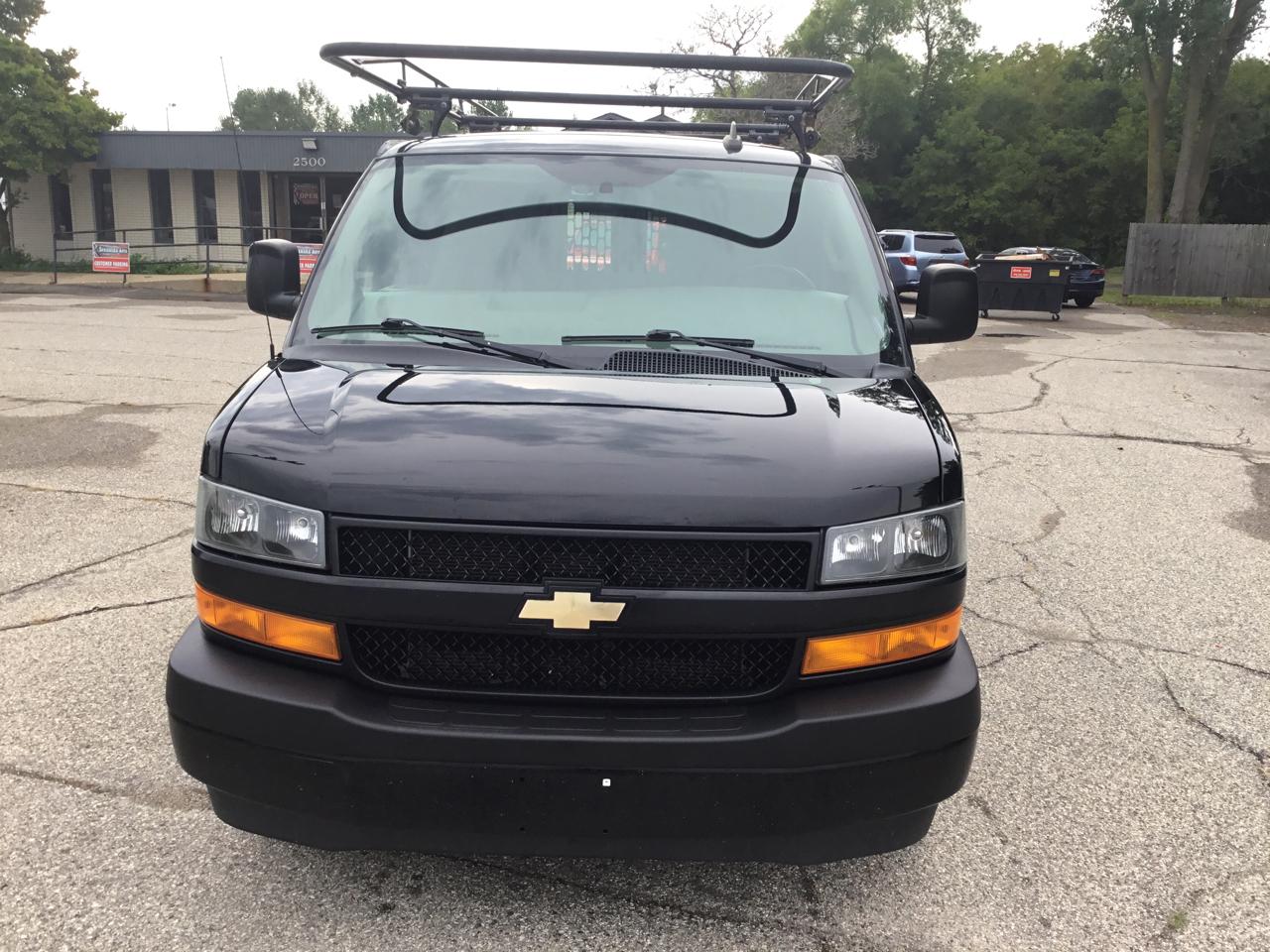 Chevrolet Express Cargo Van RWD 2500 135" 2020