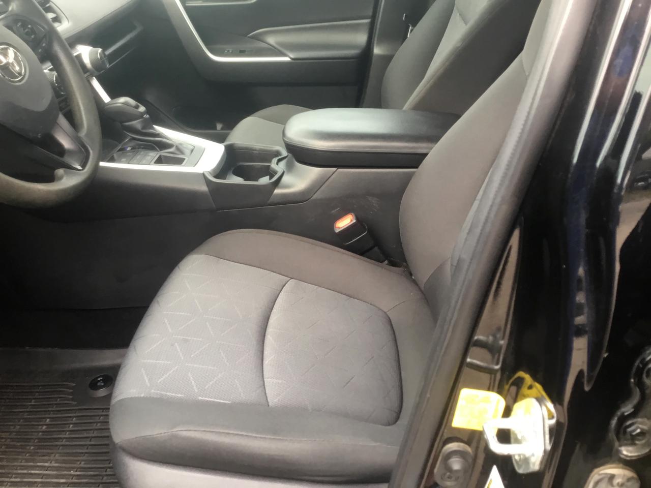 Toyota RAV4 XLE AWD (Natl) 2021