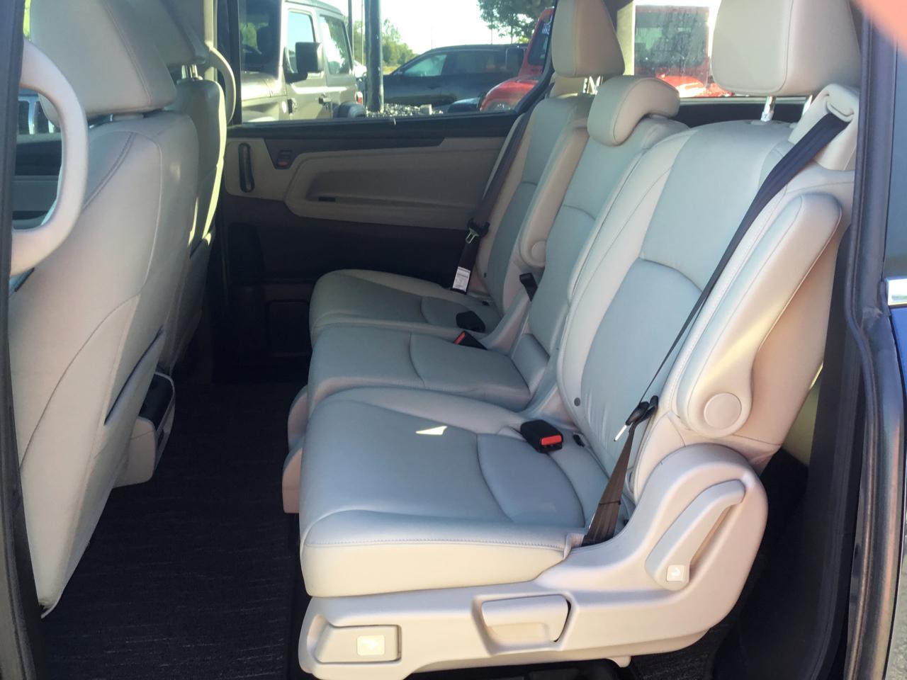 2023 Honda Odyssey EX-L - Photo 19