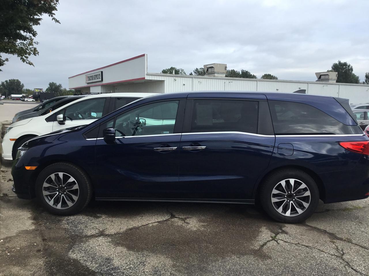 2023 Honda Odyssey EX-L - Photo 25