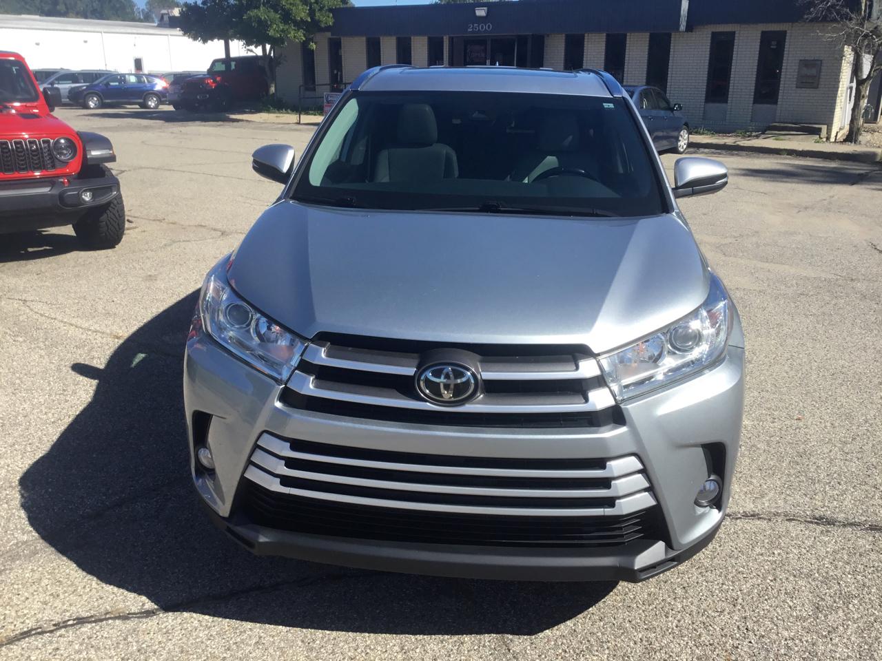 Toyota Highlander XLE V6 AWD (Natl) 2019