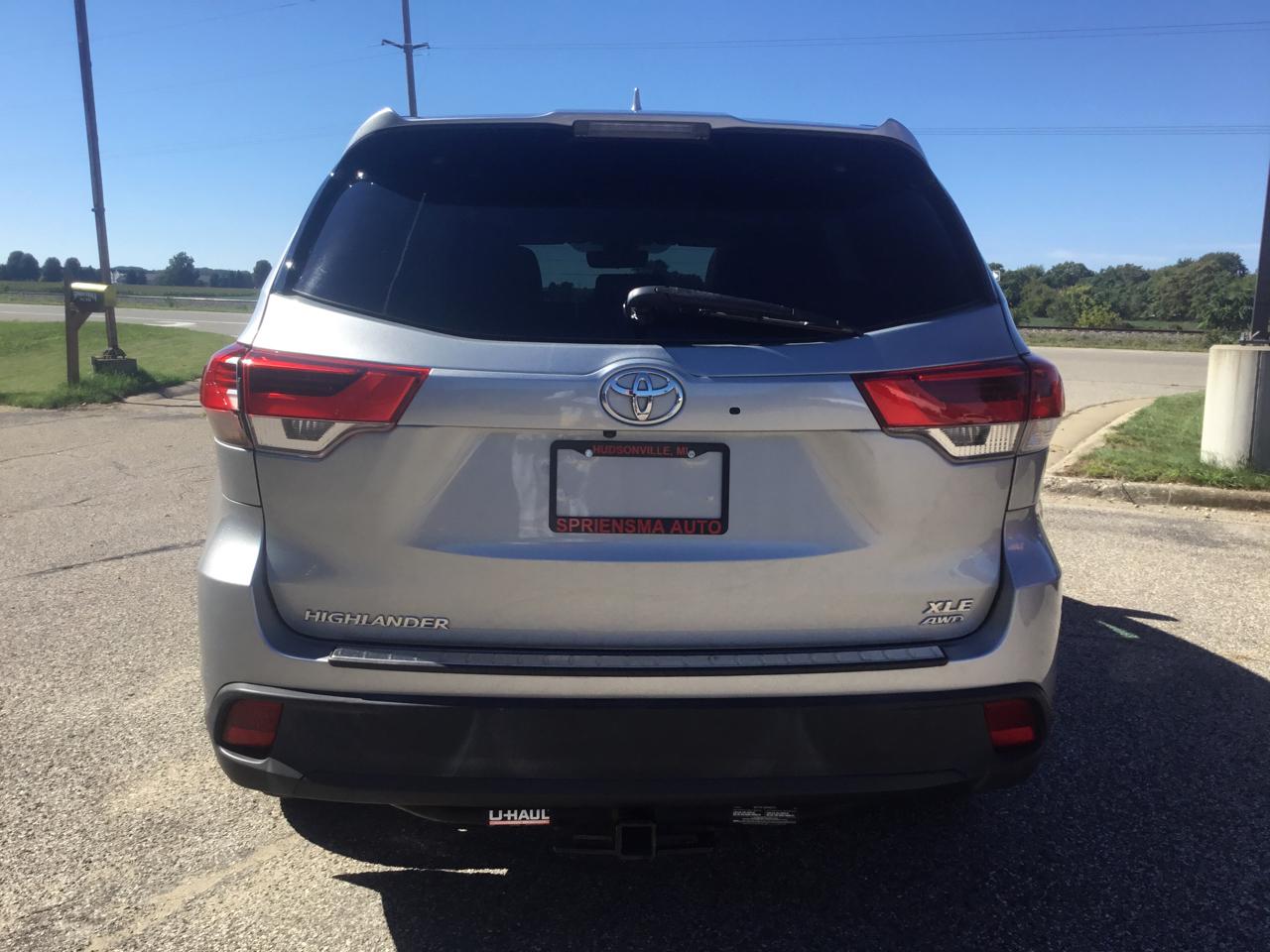 Toyota Highlander XLE V6 AWD (Natl) 2019