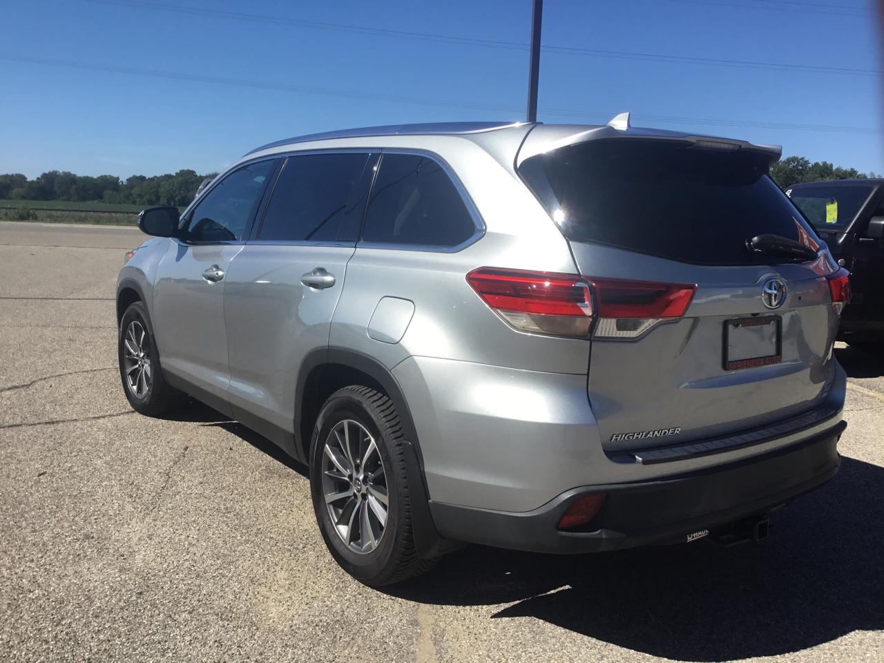 Toyota Highlander XLE V6 AWD (Natl) 2019