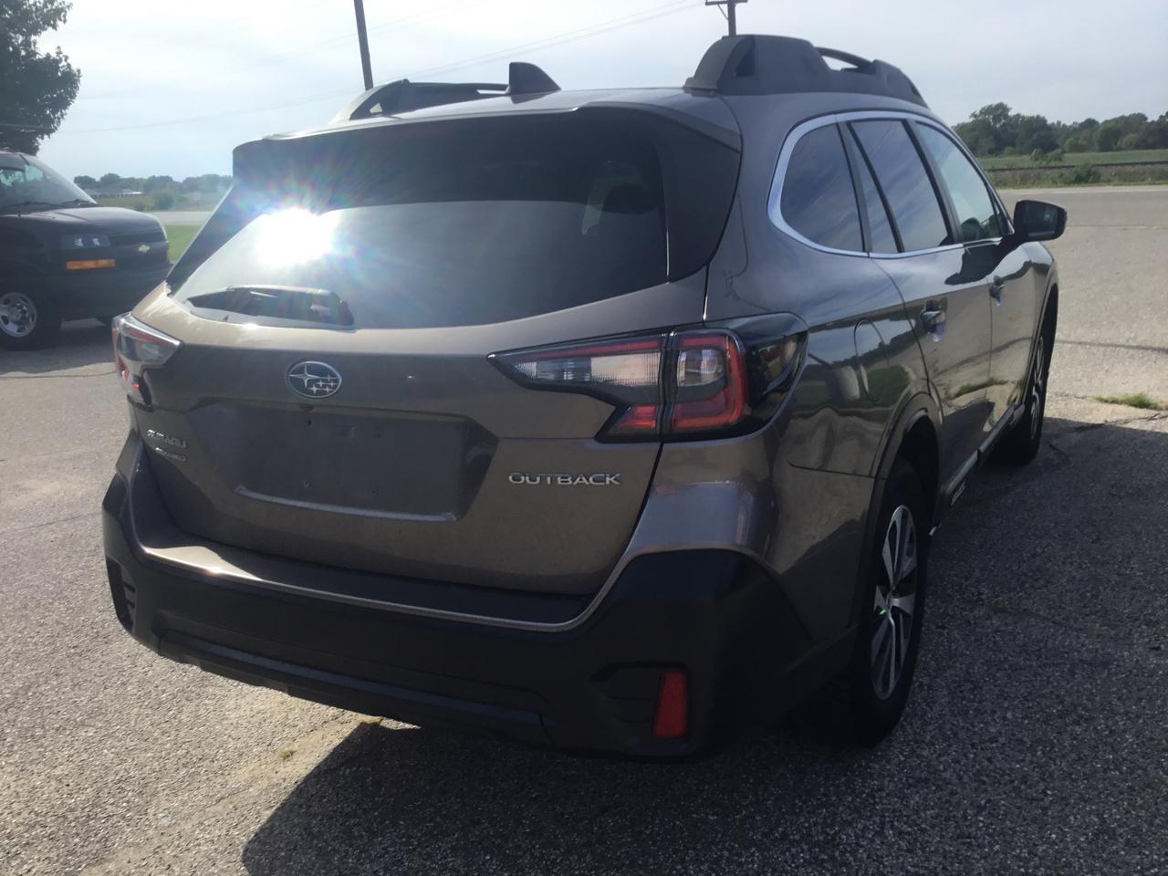 Subaru Outback Premium CVT 2022