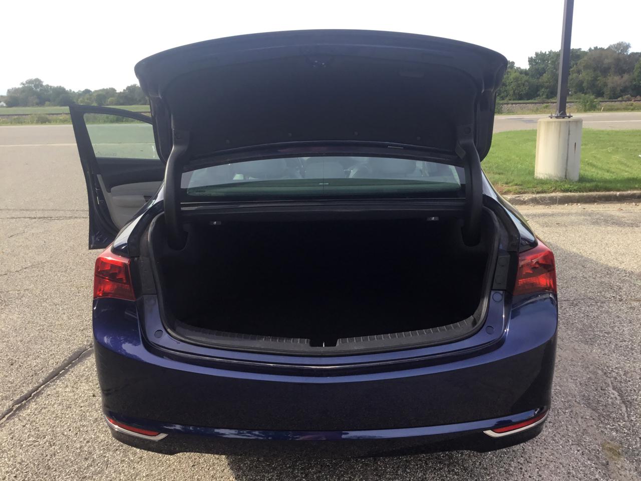 Acura TLX FWD V6 w/Technology Pkg 2017