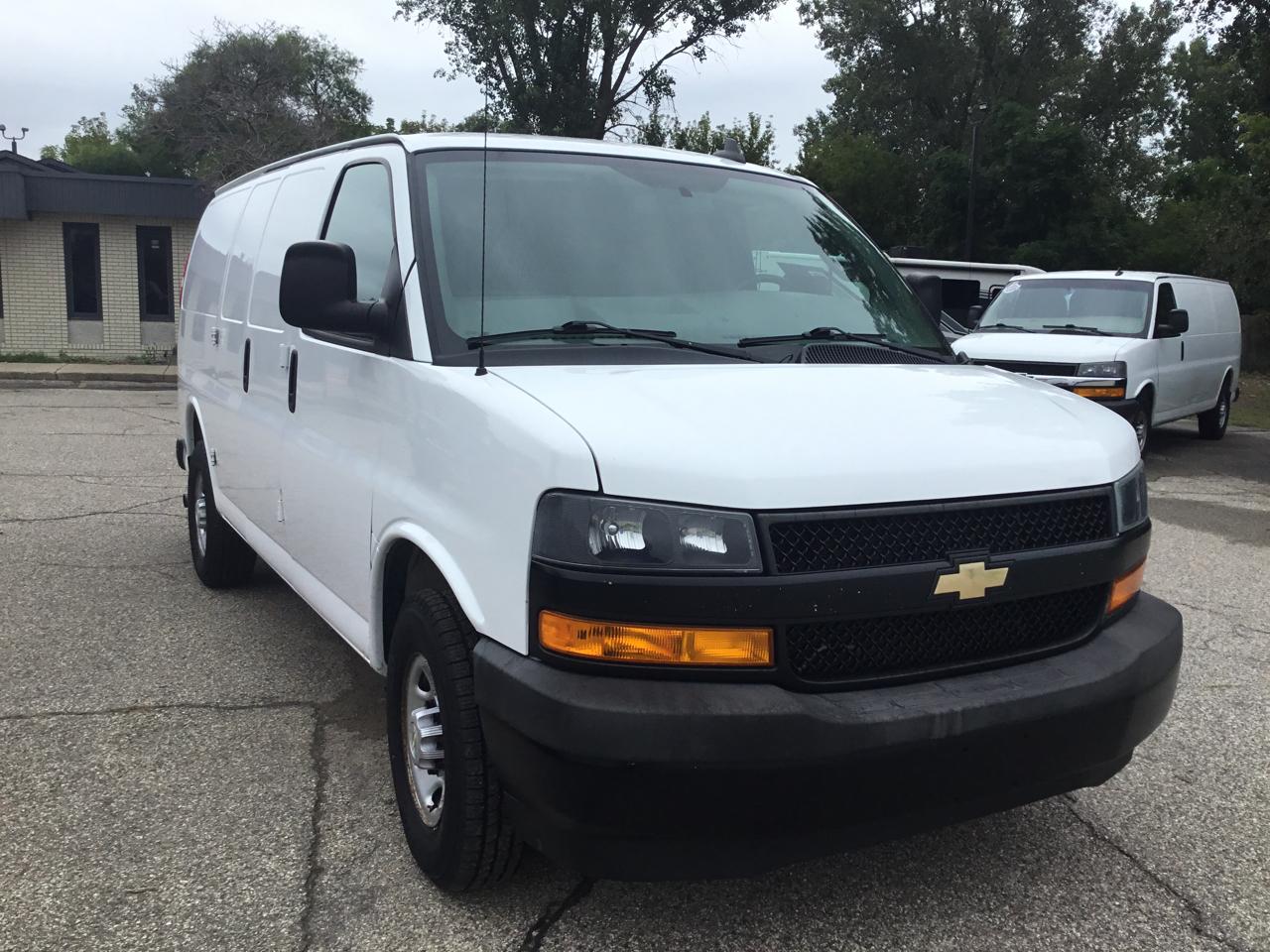 Chevrolet Express Cargo Van RWD 2500 135" 2021