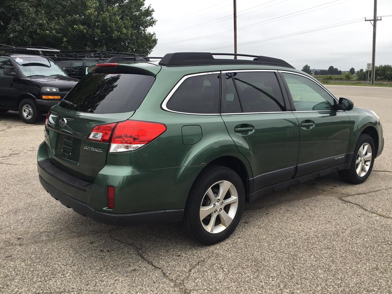 Subaru Outback 4dr Wgn H4 Auto 2.5i Limited 2014