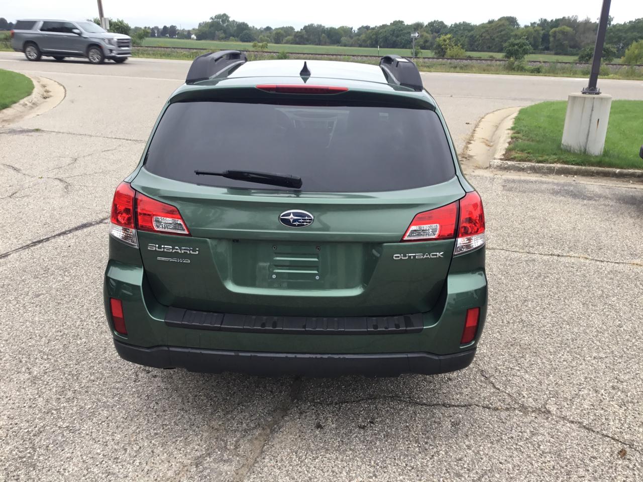 Subaru Outback 4dr Wgn H4 Auto 2.5i Limited 2014