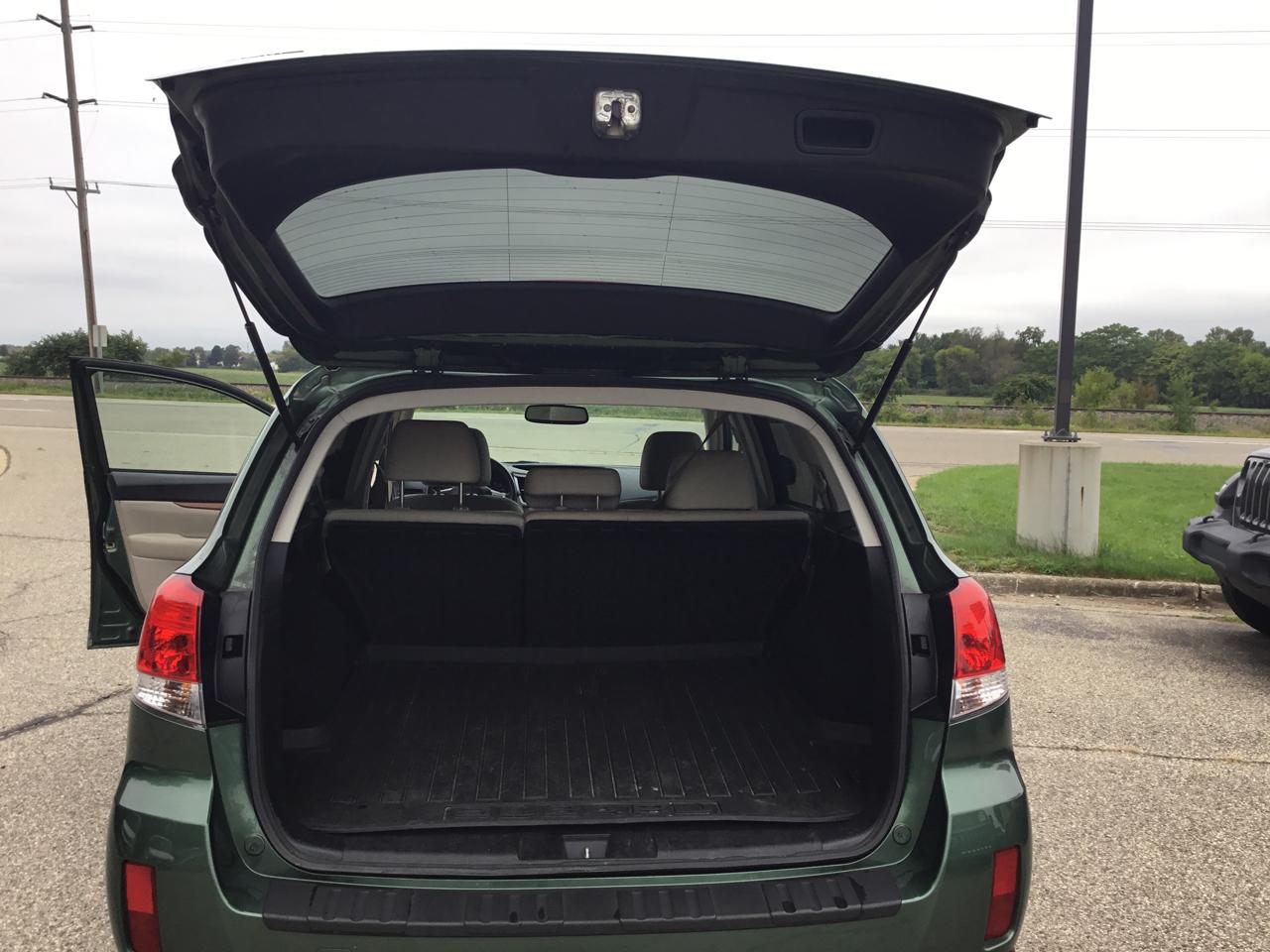 Subaru Outback 4dr Wgn H4 Auto 2.5i Limited 2014