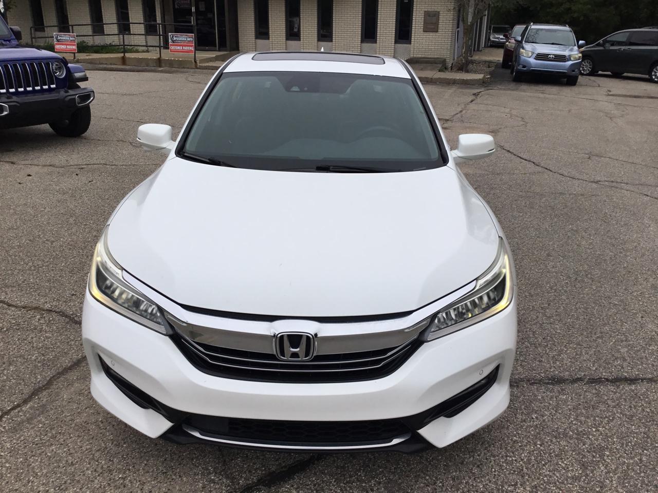 Honda Accord Hybrid Touring Sedan 2017