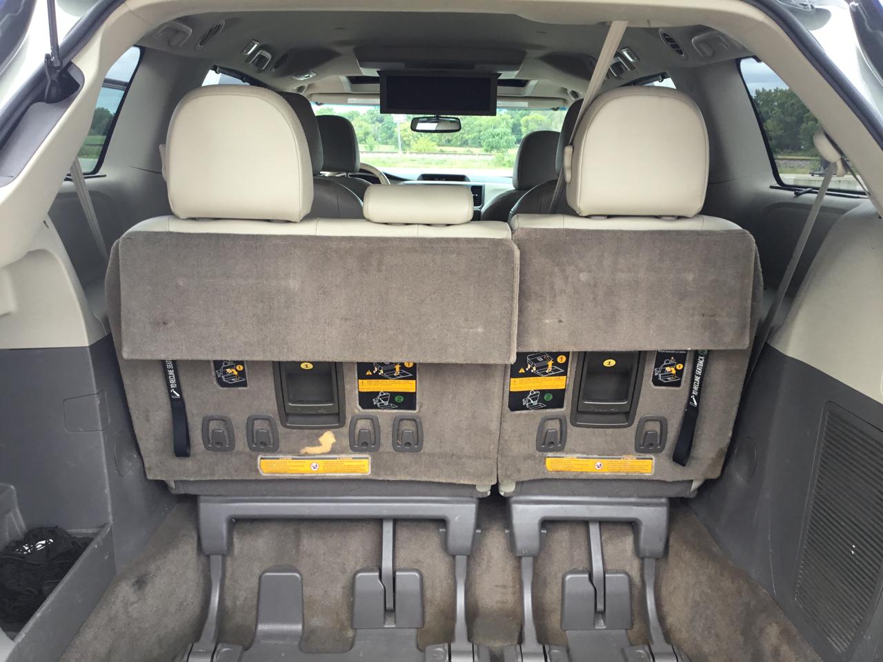 Toyota Sienna 5dr 7-Pass Van V6 XLE AWD (Natl) 2013
