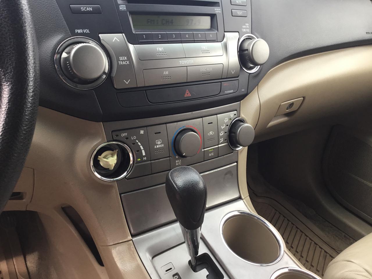 Toyota Highlander 4WD 4dr Base (Natl) 2008