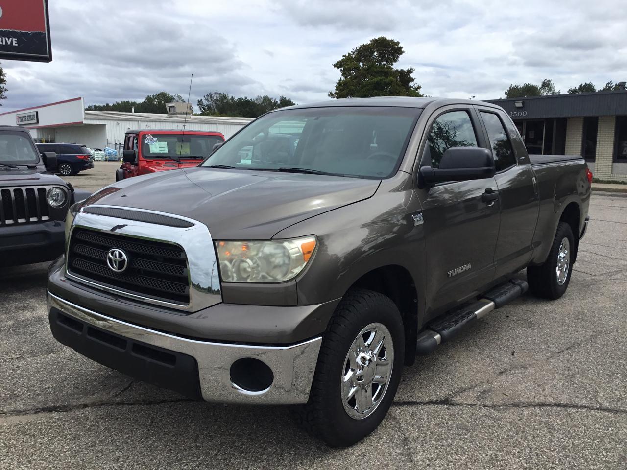 Toyota Tundra 2WD Double 145.7" 4.7L V8 SR5 (Natl 2007