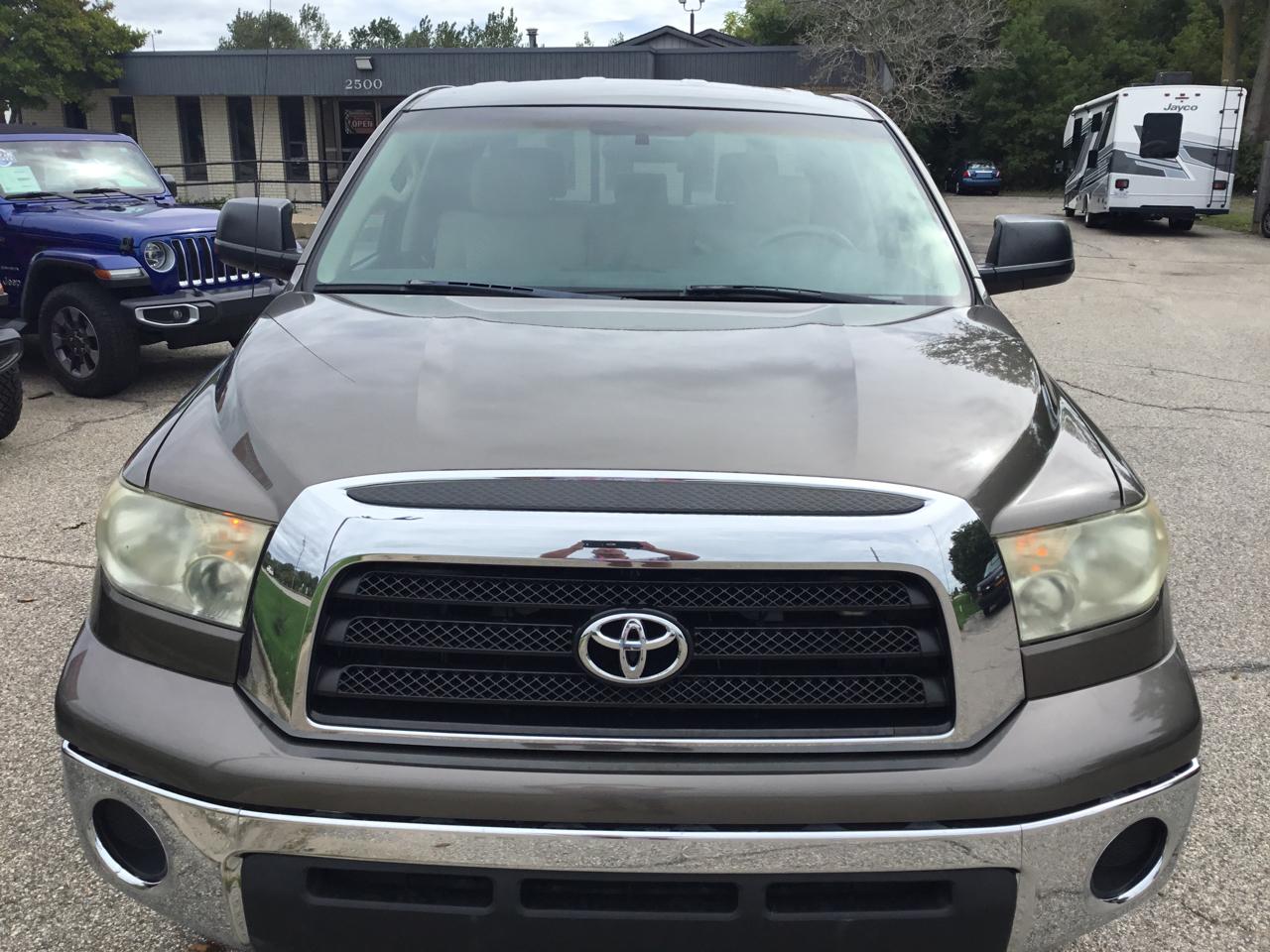 Toyota Tundra 2WD Double 145.7" 4.7L V8 SR5 (Natl 2007