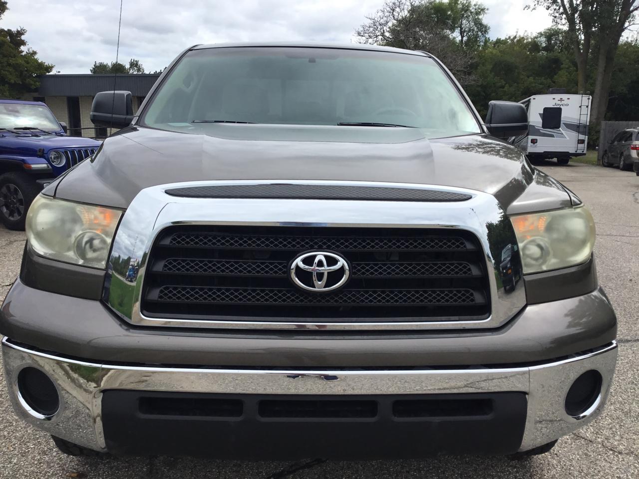 Toyota Tundra 2WD Double 145.7" 4.7L V8 SR5 (Natl 2007