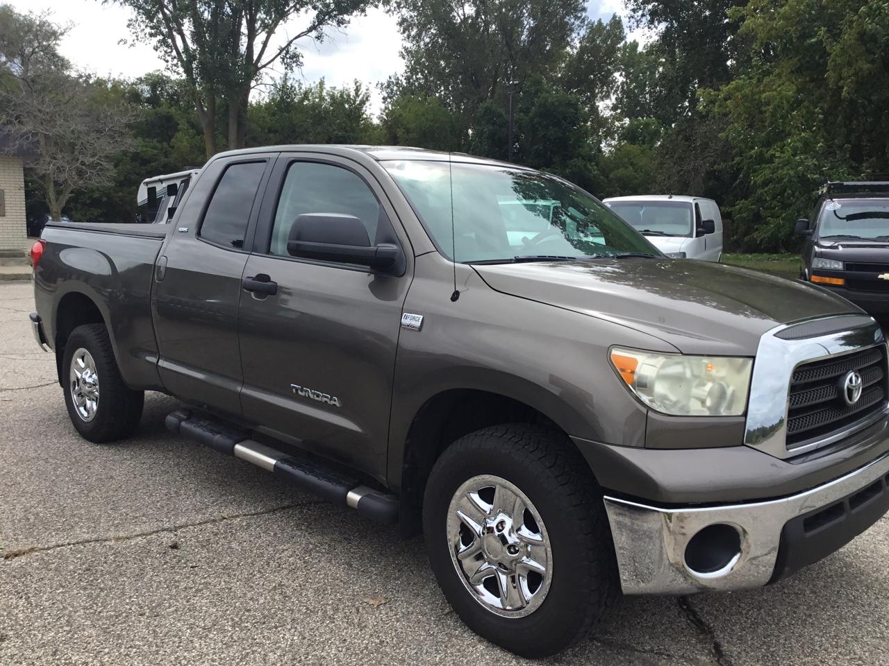 Toyota Tundra 2WD Double 145.7" 4.7L V8 SR5 (Natl 2007