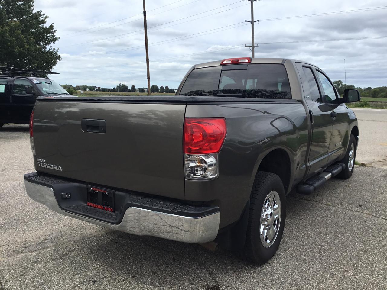 Toyota Tundra 2WD Double 145.7" 4.7L V8 SR5 (Natl 2007