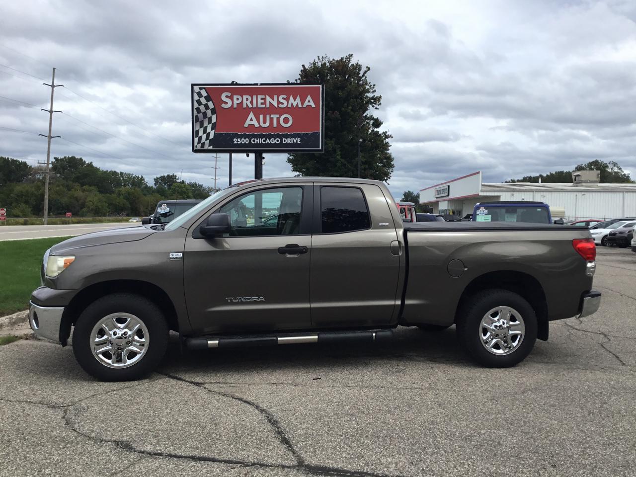 Toyota Tundra 2WD Double 145.7" 4.7L V8 SR5 (Natl 2007
