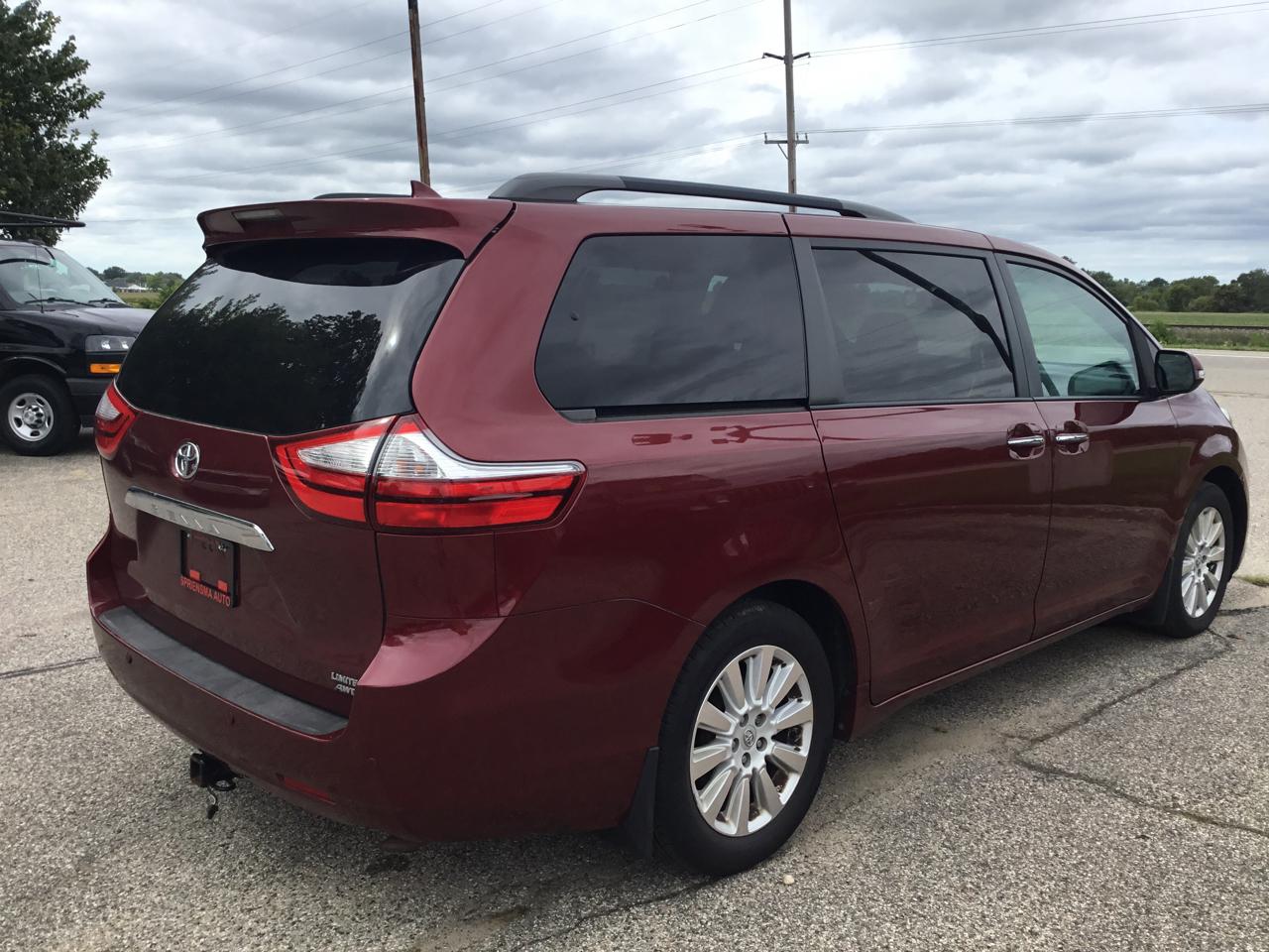 Toyota Sienna 5dr 7-Pass Van XLE Premium AWD (Natl) 2015